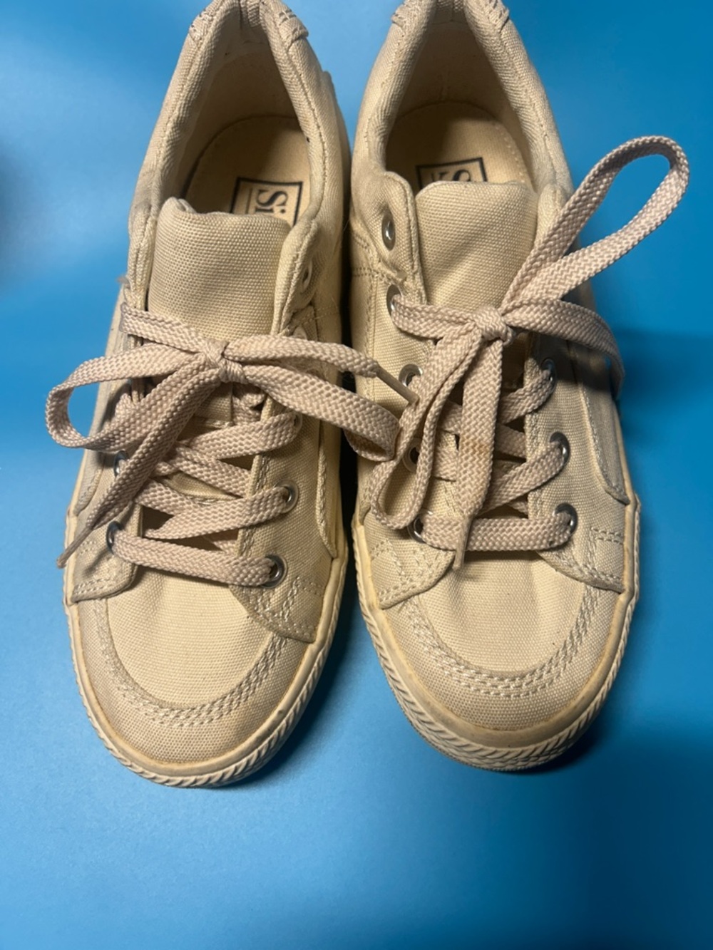 Simple 7 1/2 for women Canvas Lace-Up Sneakers in Beige